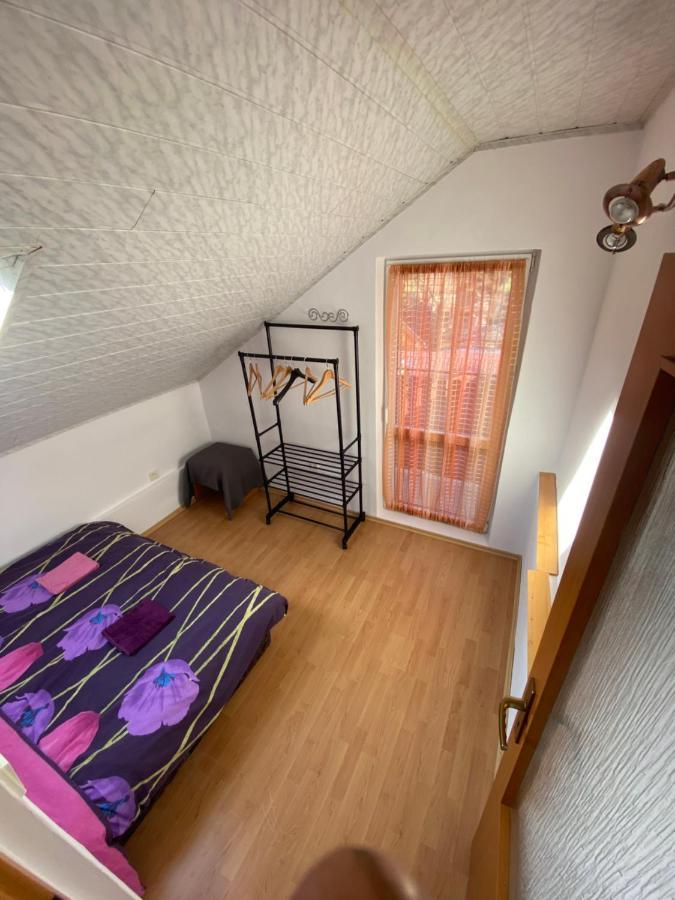Privat Tilia Apartment Ivachnová Екстериор снимка
