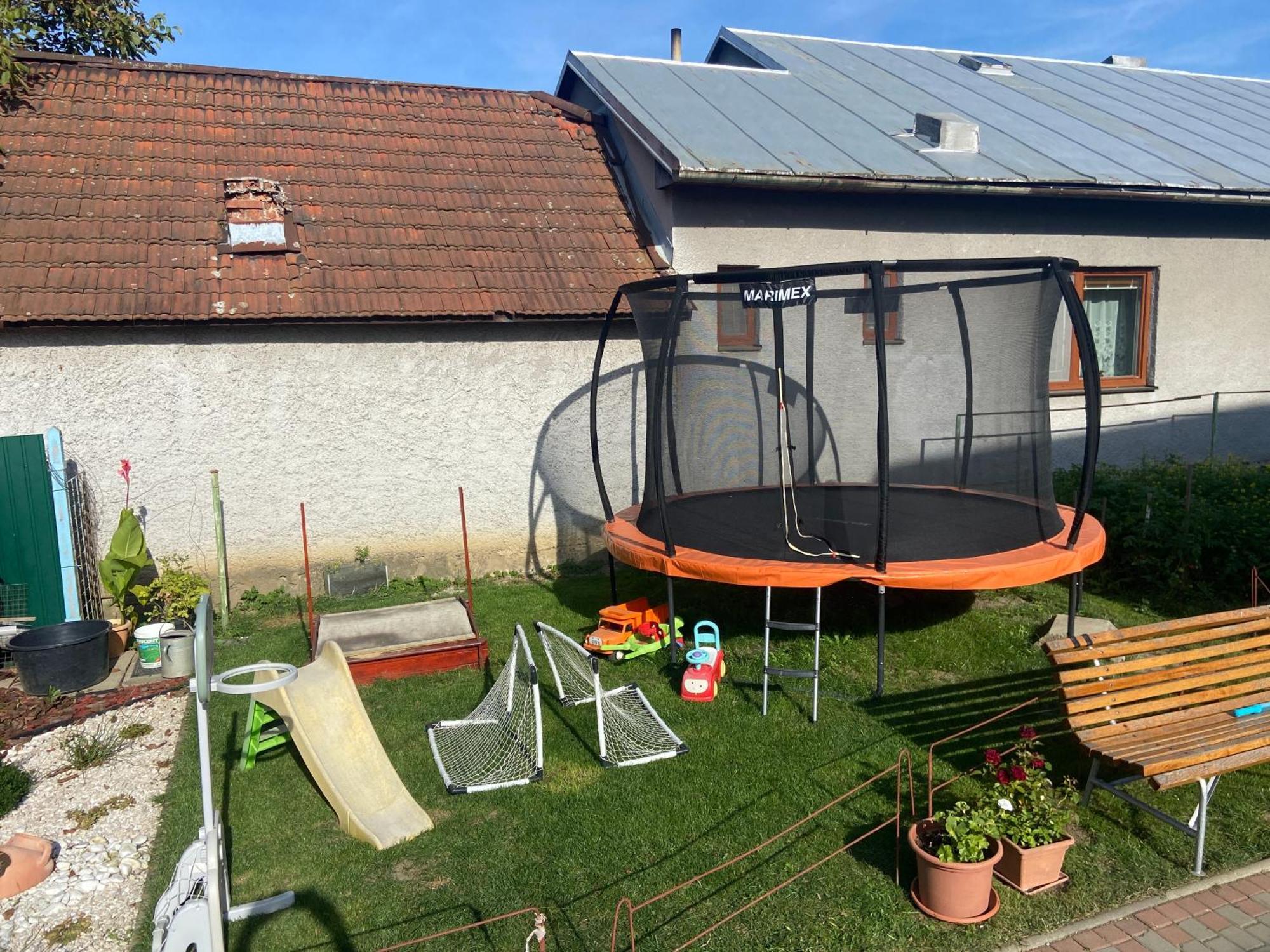 Privat Tilia Apartment Ivachnová Екстериор снимка